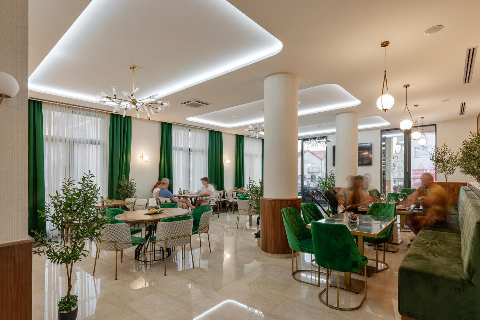 Hotel Diplomat By Aycon